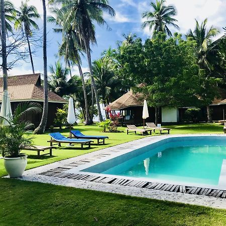 โดลาร็อก บีช รีสอร์ต Hotel เอลนิโด ภายนอก รูปภาพ