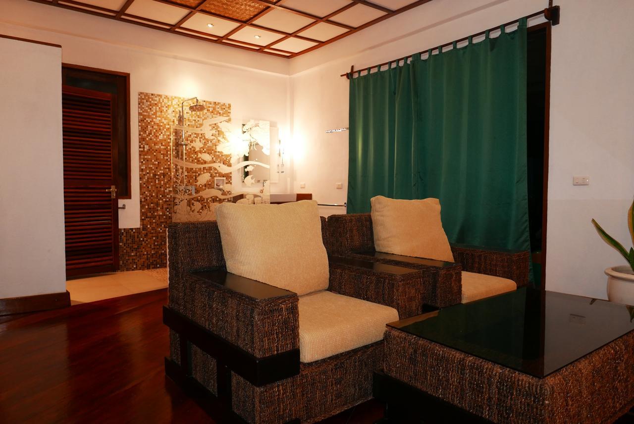 โดลาร็อก บีช รีสอร์ต Hotel เอลนิโด ภายนอก รูปภาพ