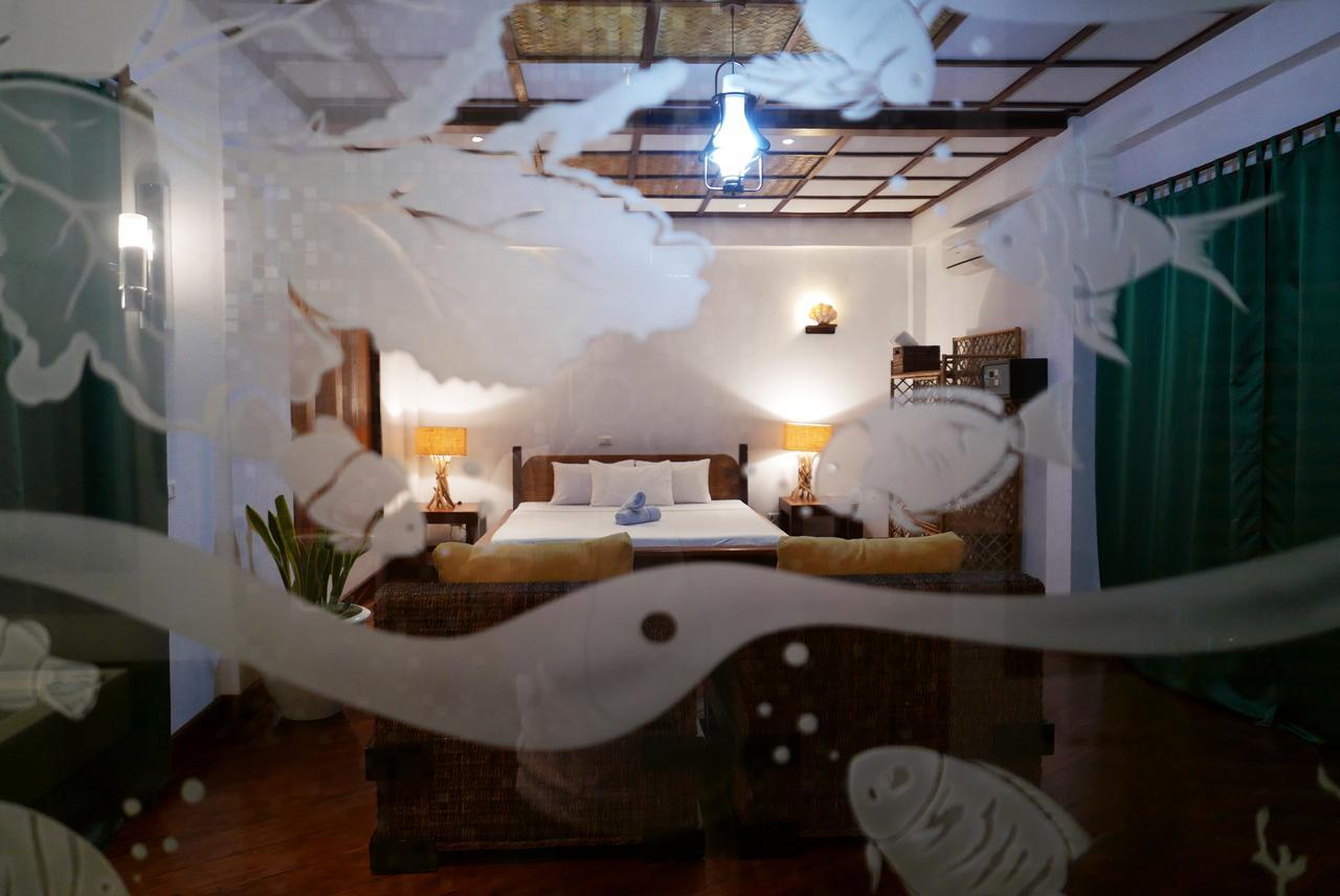 โดลาร็อก บีช รีสอร์ต Hotel เอลนิโด ภายนอก รูปภาพ
