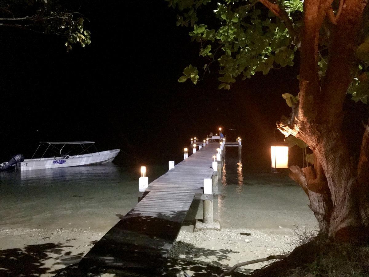 โดลาร็อก บีช รีสอร์ต Hotel เอลนิโด ภายนอก รูปภาพ